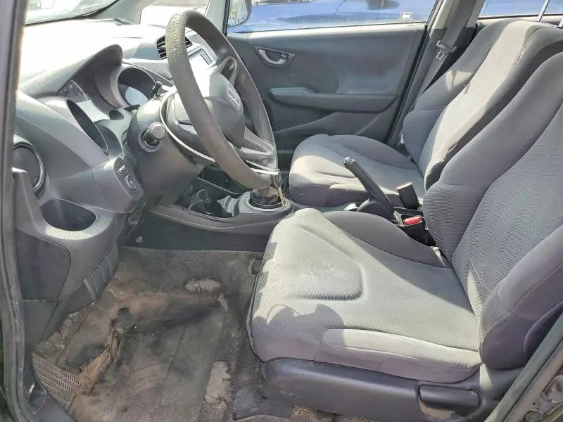 2010 HONDA FIT   
