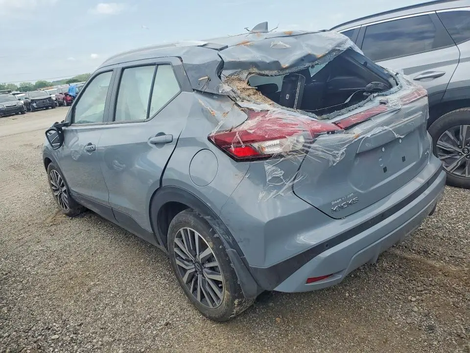 2024 NISSAN KICKS SV  
