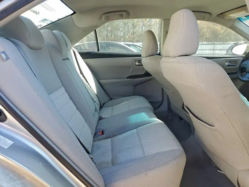 2015 TOYOTA CAMRY LE  