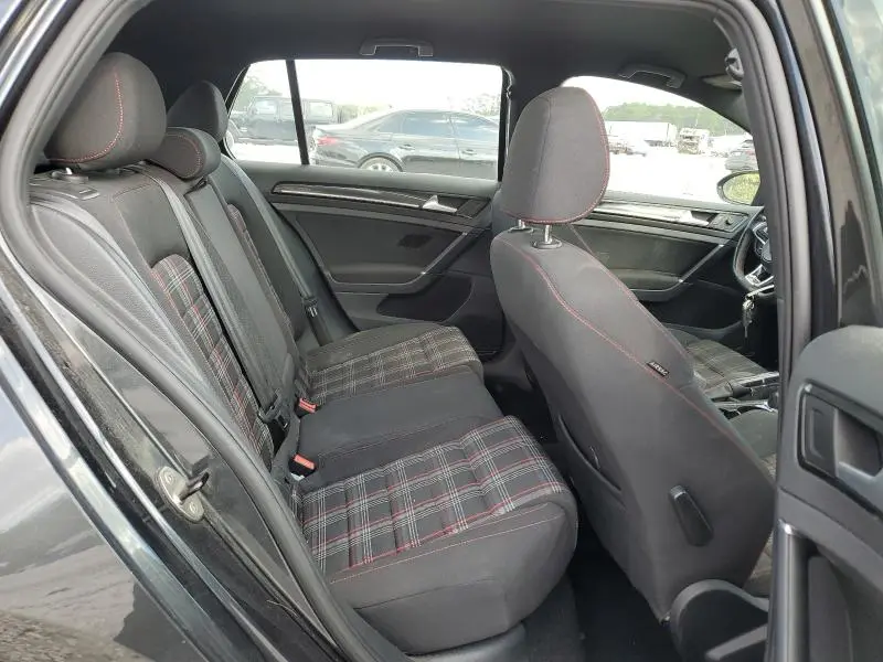 2016 VOLKSWAGEN GTI S/SE  