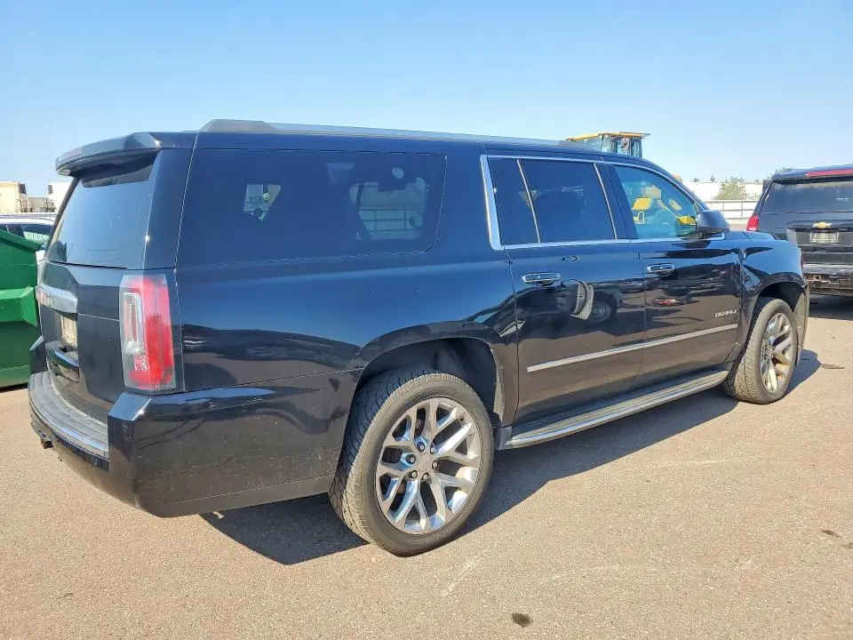 2017 GMC YUKON XL DENALI  