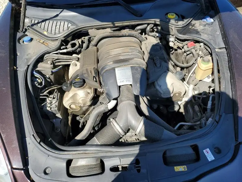 2013 PORSCHE PANAMERA 2  