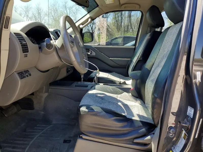 2014 NISSAN FRONTIER S  