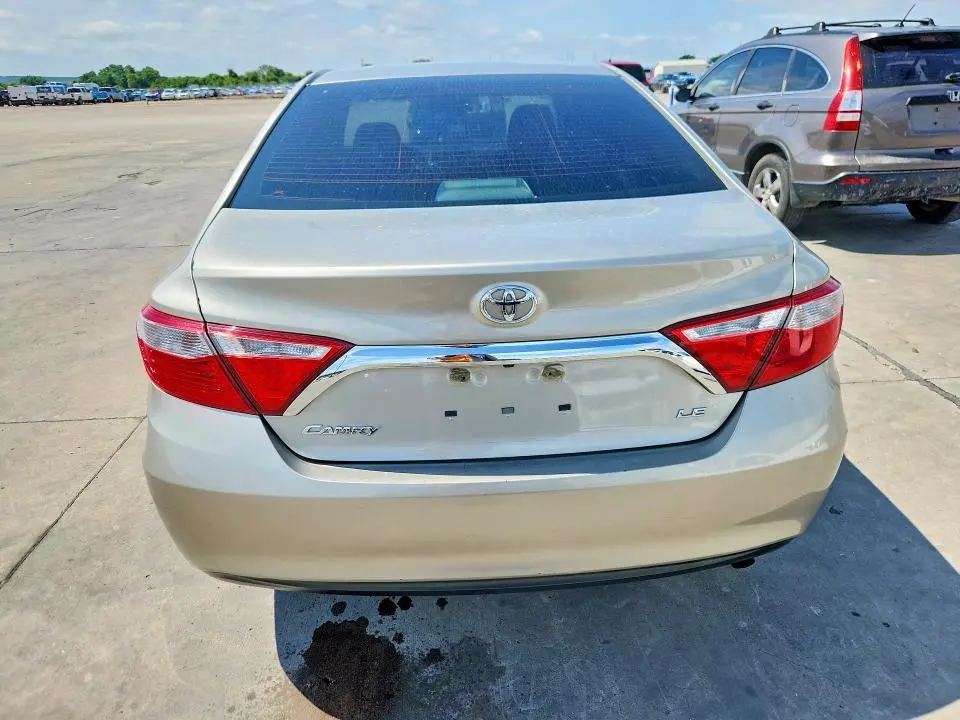 2017 TOYOTA CAMRY LE  