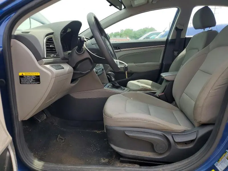2017 HYUNDAI ELANTRA SE  