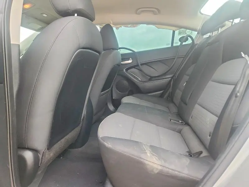 2017 KIA FORTE LX  