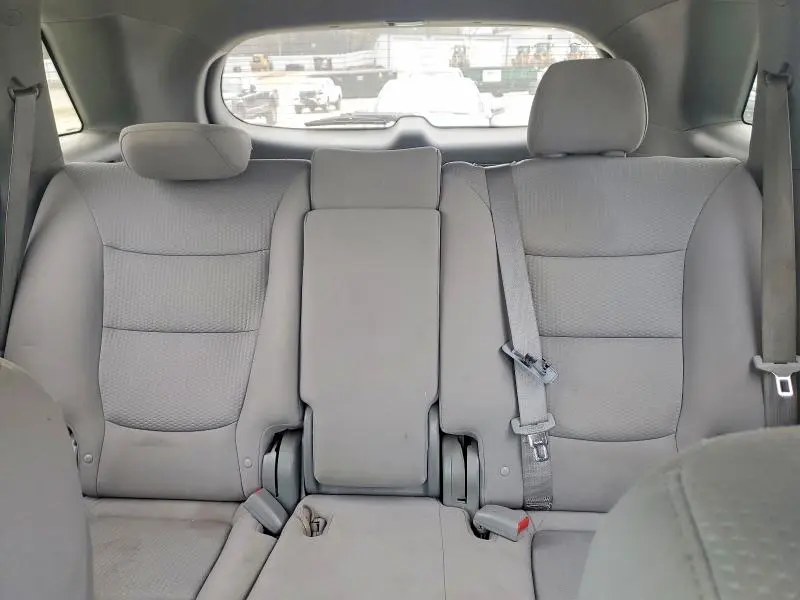 2011 KIA SORENTO LX  