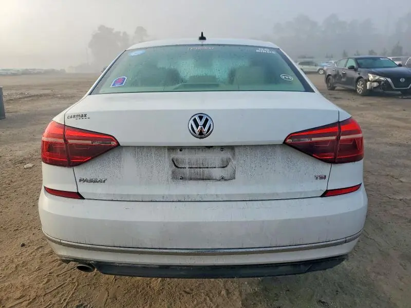 2018 VOLKSWAGEN PASSAT S  