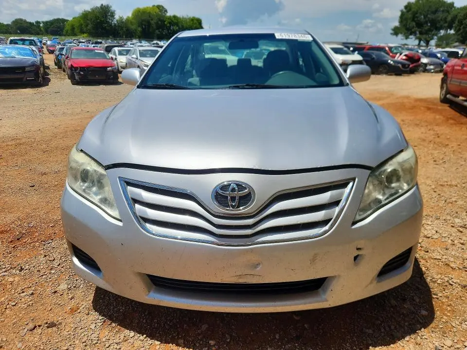 2011 TOYOTA CAMRY LE  