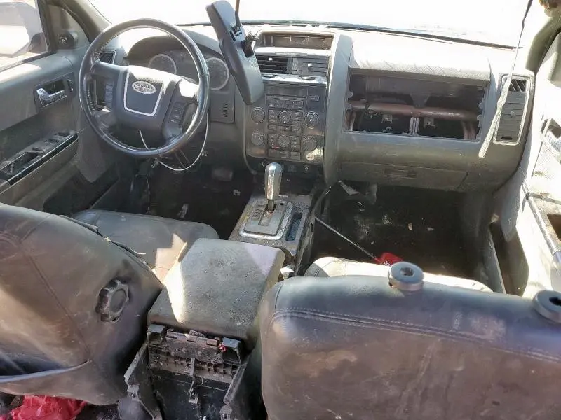 2011 FORD ESCAPE LIMITED  