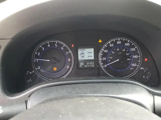 2011 INFINITI G37 