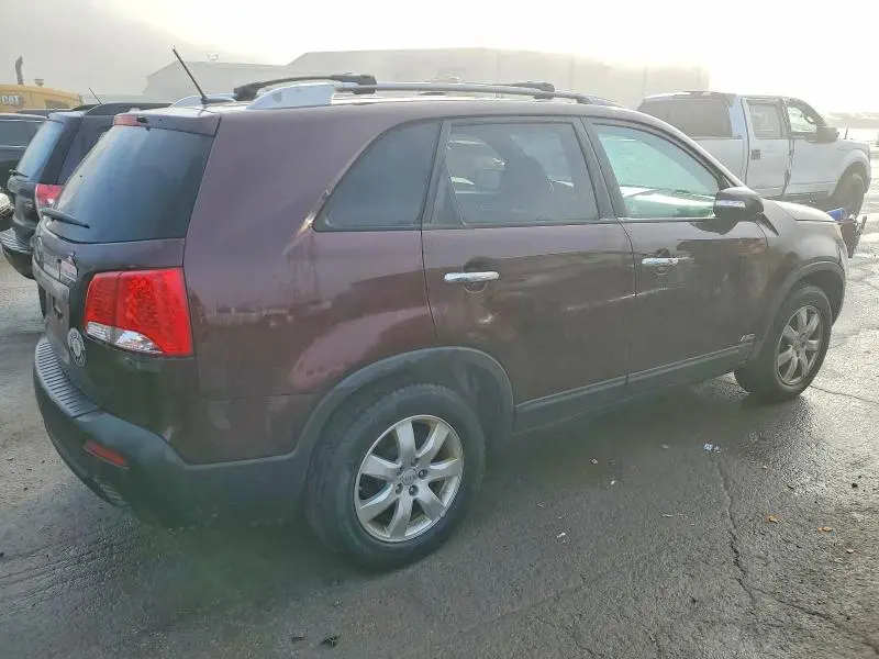 2012 KIA SORENTO BASE  