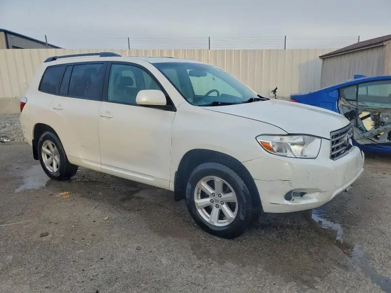 2010 TOYOTA HIGHLANDER SE  