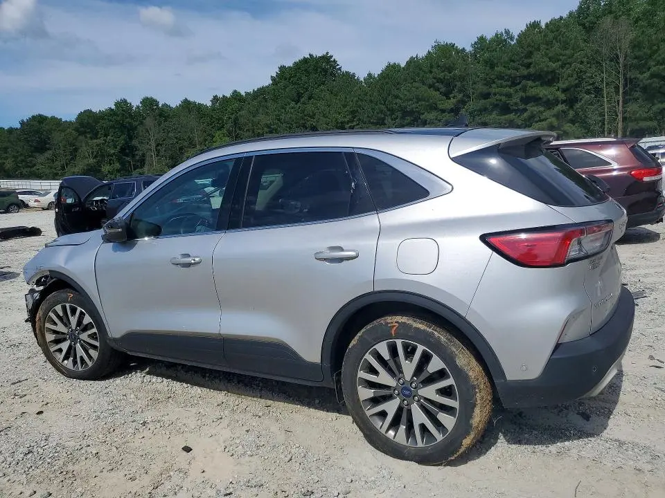 2020 FORD ESCAPE TITANIUM  