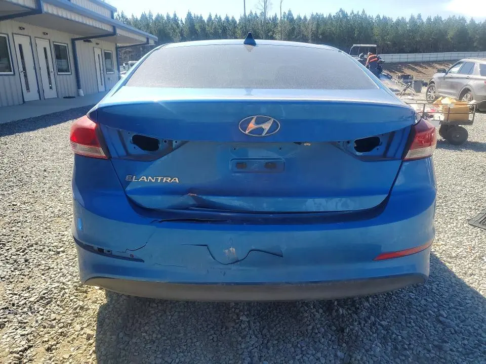 2017 HYUNDAI ELANTRA SE  
