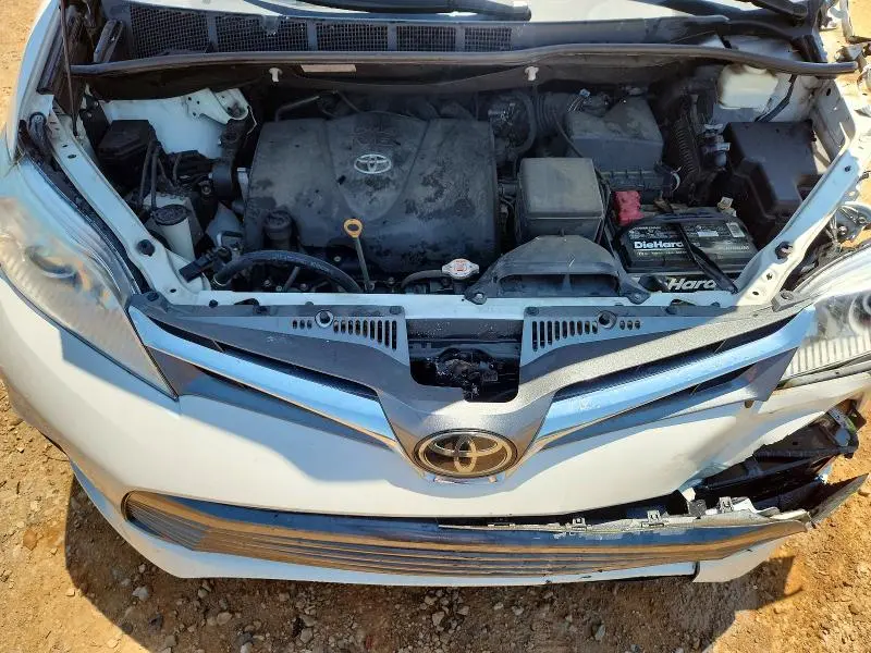 2020 TOYOTA SIENNA XLE PREMIUM 7-PASSENGER  