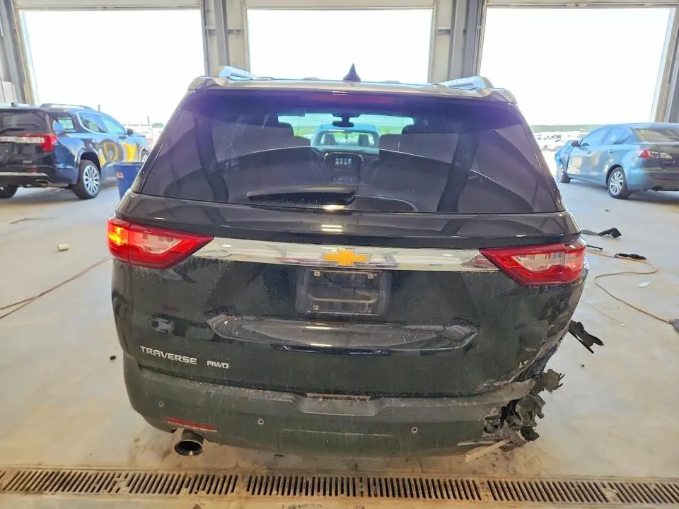 2018 CHEVROLET TRAVERSE LT  