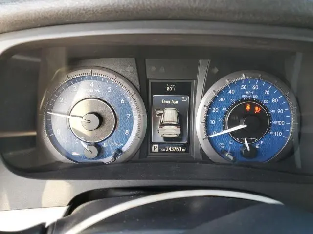 2019 TOYOTA SIENNA LE  