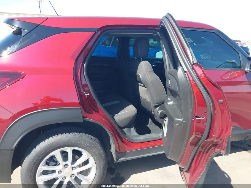 2025 CHEVROLET TRAILBLAZER AWD LS