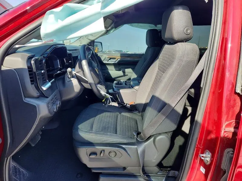 2023 CHEVROLET SILVERADO K1500 LT  