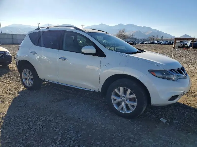2013 NISSAN MURANO S  