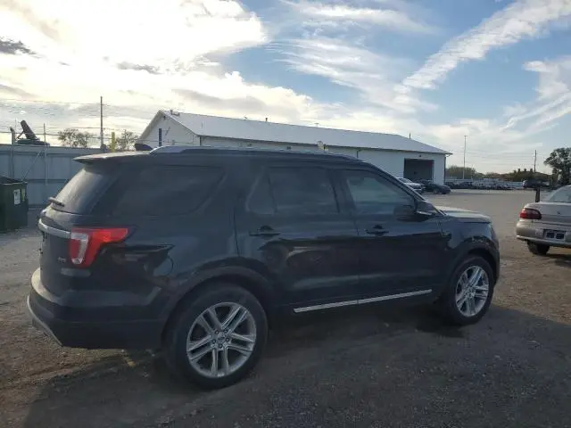 2017 FORD EXPLORER XLT  