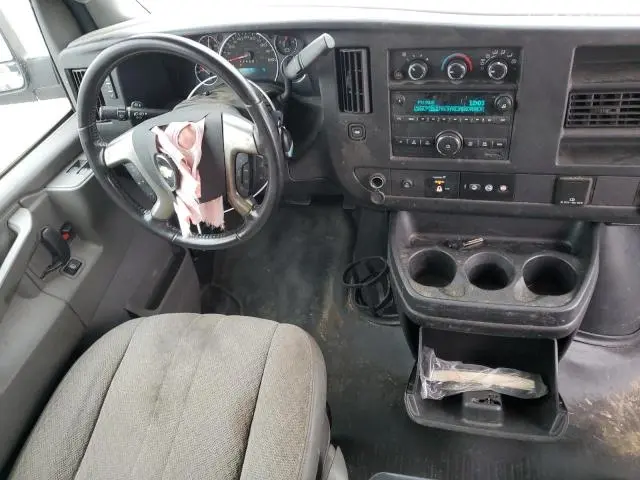 2017 CHEVROLET EXPRESS G2500   