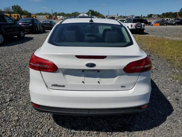 2016 FORD FOCUS SE  