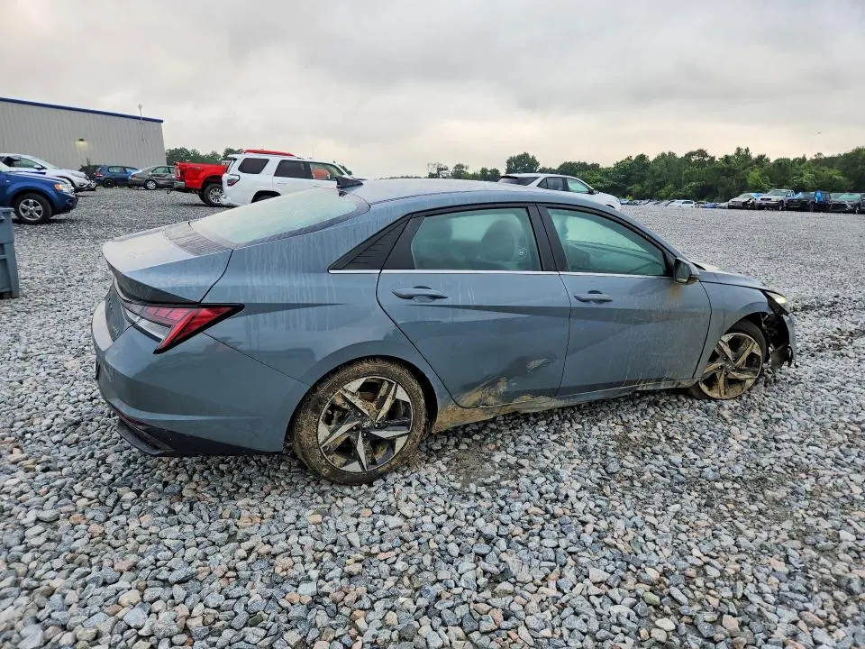 2022 HYUNDAI ELANTRA LIMITED  
