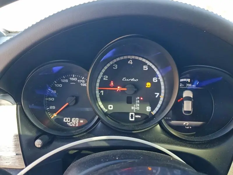 2017 PORSCHE MACAN TURBO  