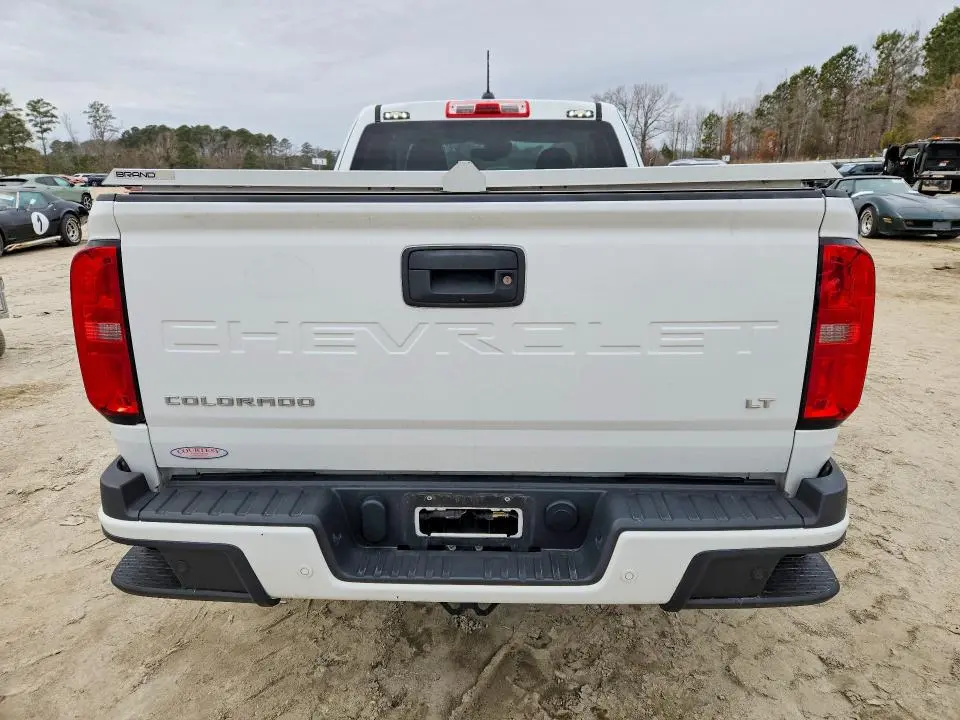 2022 CHEVROLET COLORADO LT  