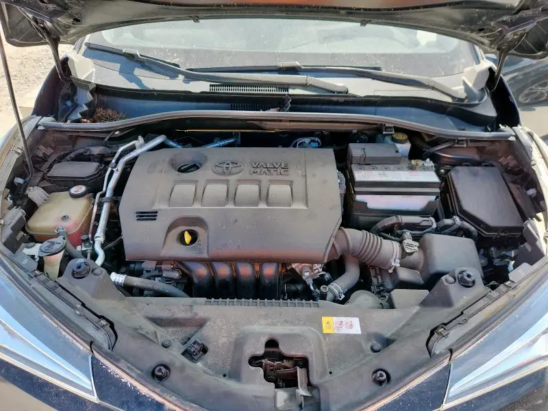 2019 TOYOTA C-HR XLE  