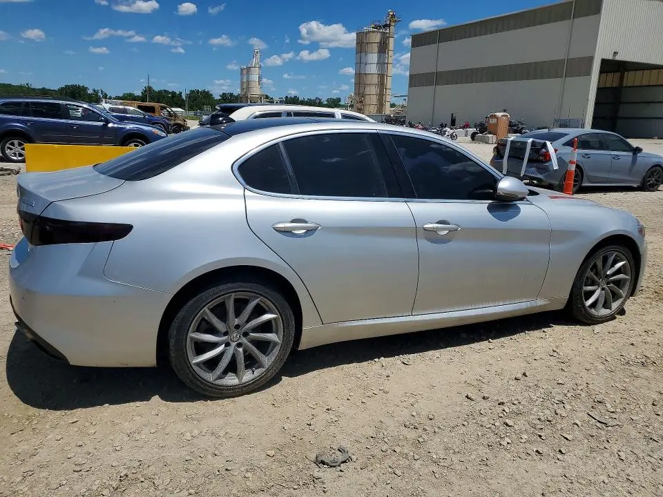 2017 ALFA ROMEO GIULIA TI Q4  