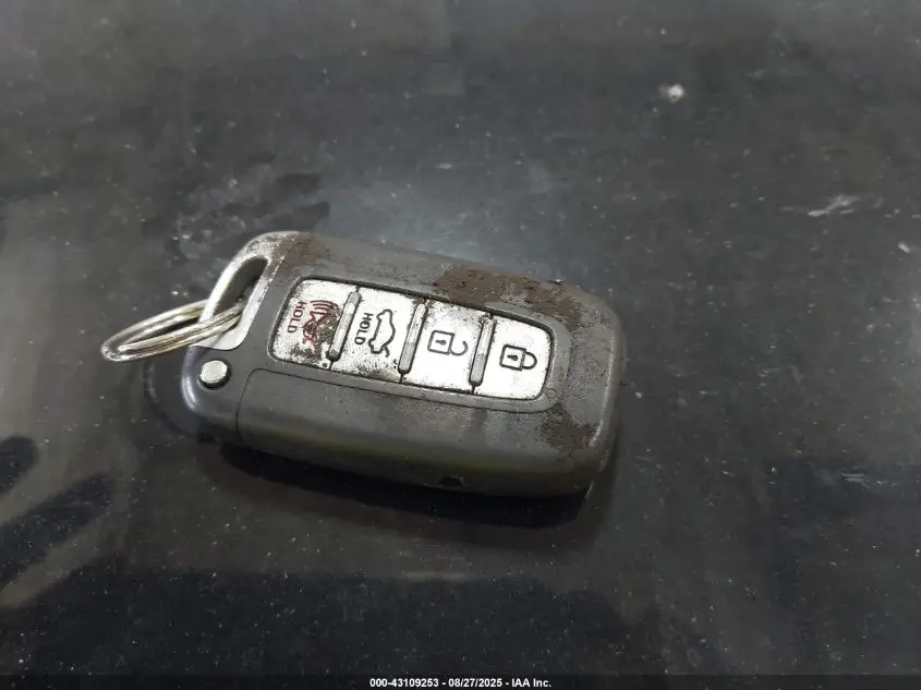 2013 HYUNDAI SONATA HYBRID LIMITED