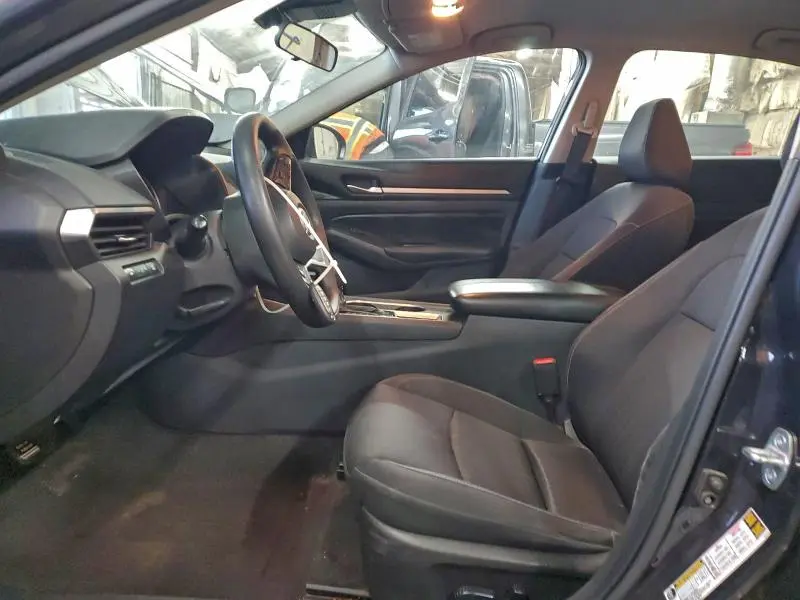 2022 NISSAN ALTIMA SV  