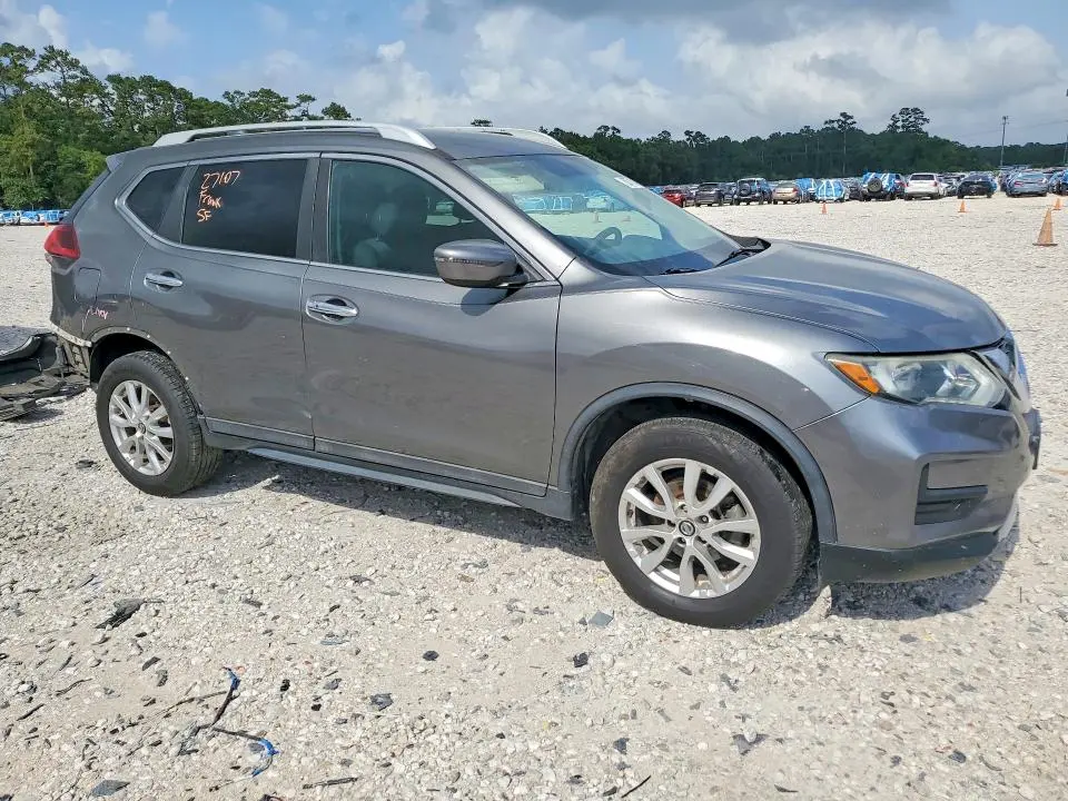 2018 NISSAN ROGUE SV  