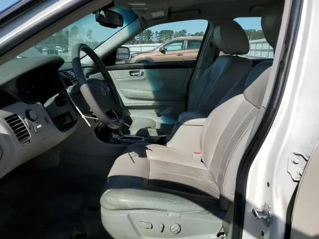 2010 CADILLAC DTS