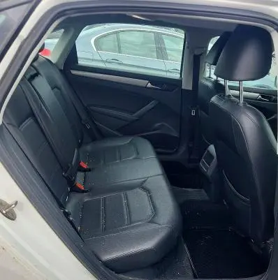 2015 VOLKSWAGEN PASSAT S  