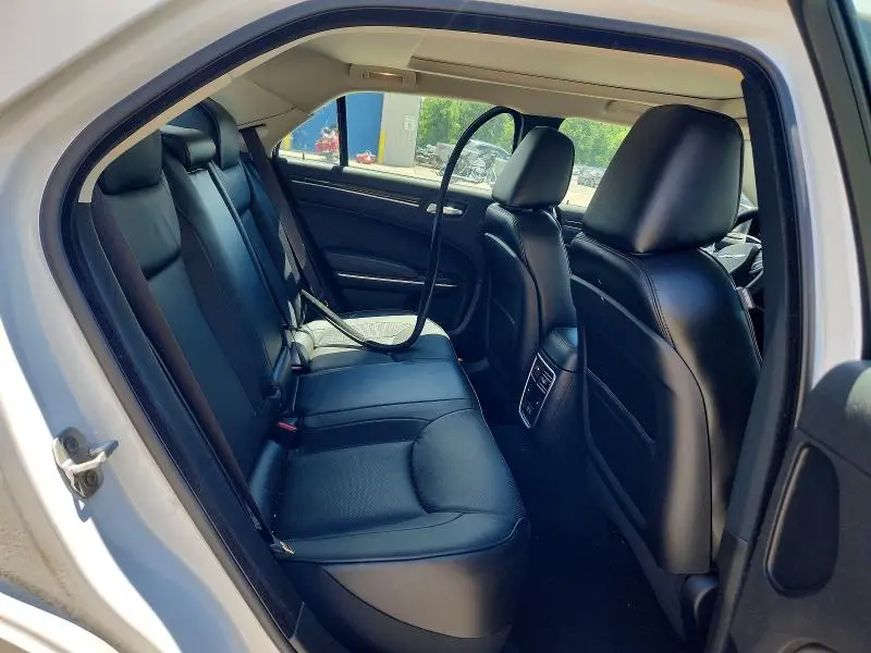 2023 CHRYSLER 300 TOURING L  
