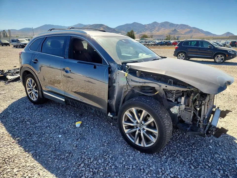 2018 MAZDA CX-9 SIGNATURE  