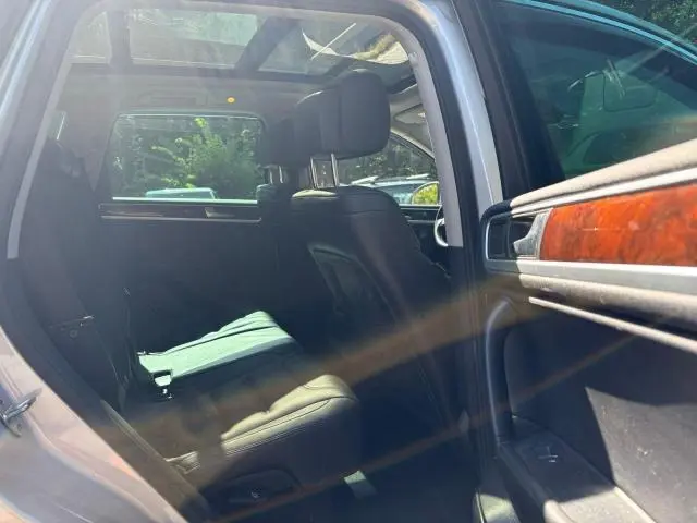 2013 VOLKSWAGEN TOUAREG V6  
