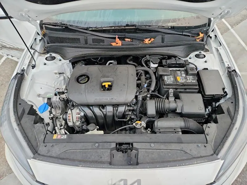 2023 KIA FORTE LXS  