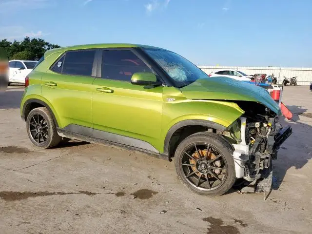 2022 HYUNDAI VENUE SE  