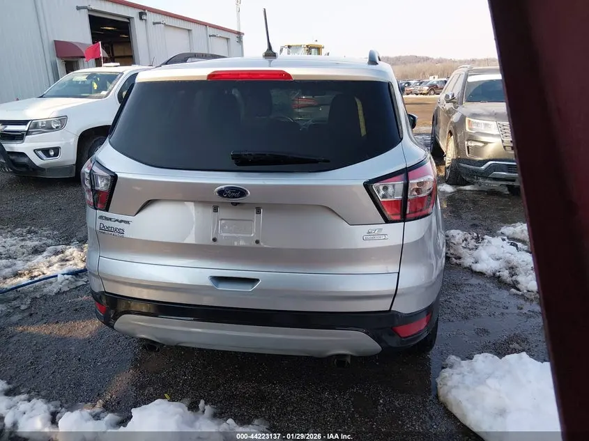 2018 FORD ESCAPE SE