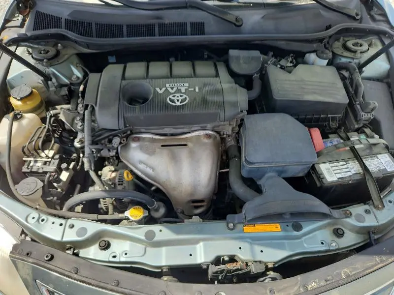 2010 TOYOTA CAMRY XLE  