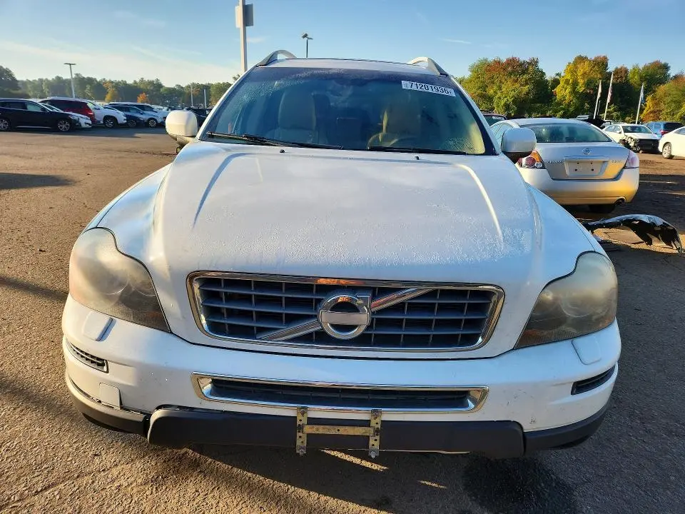 2011 VOLVO XC90 3.2  