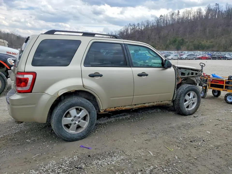 2012 FORD ESCAPE XLT  
