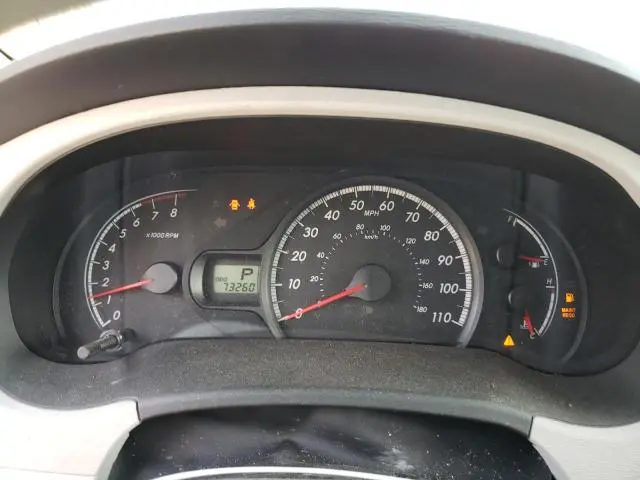 2013 TOYOTA SIENNA LE  