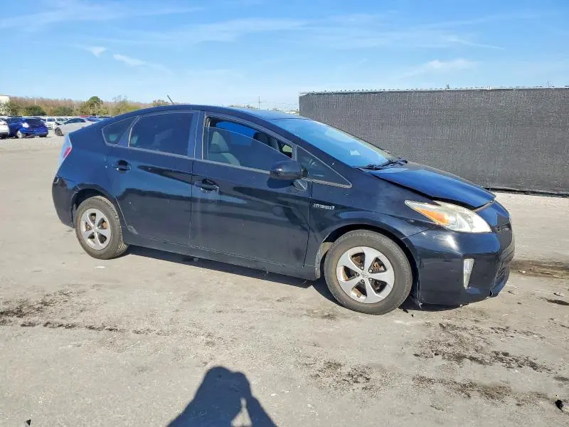 2014 TOYOTA PRIUS TWO  