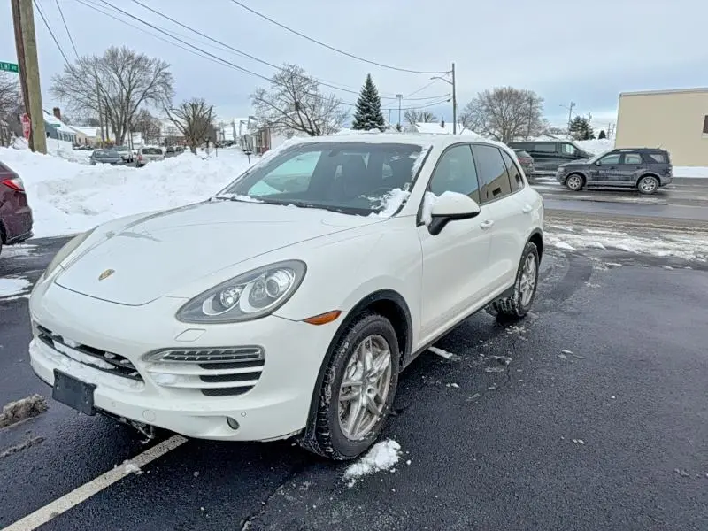 2011 PORSCHE CAYENNE   